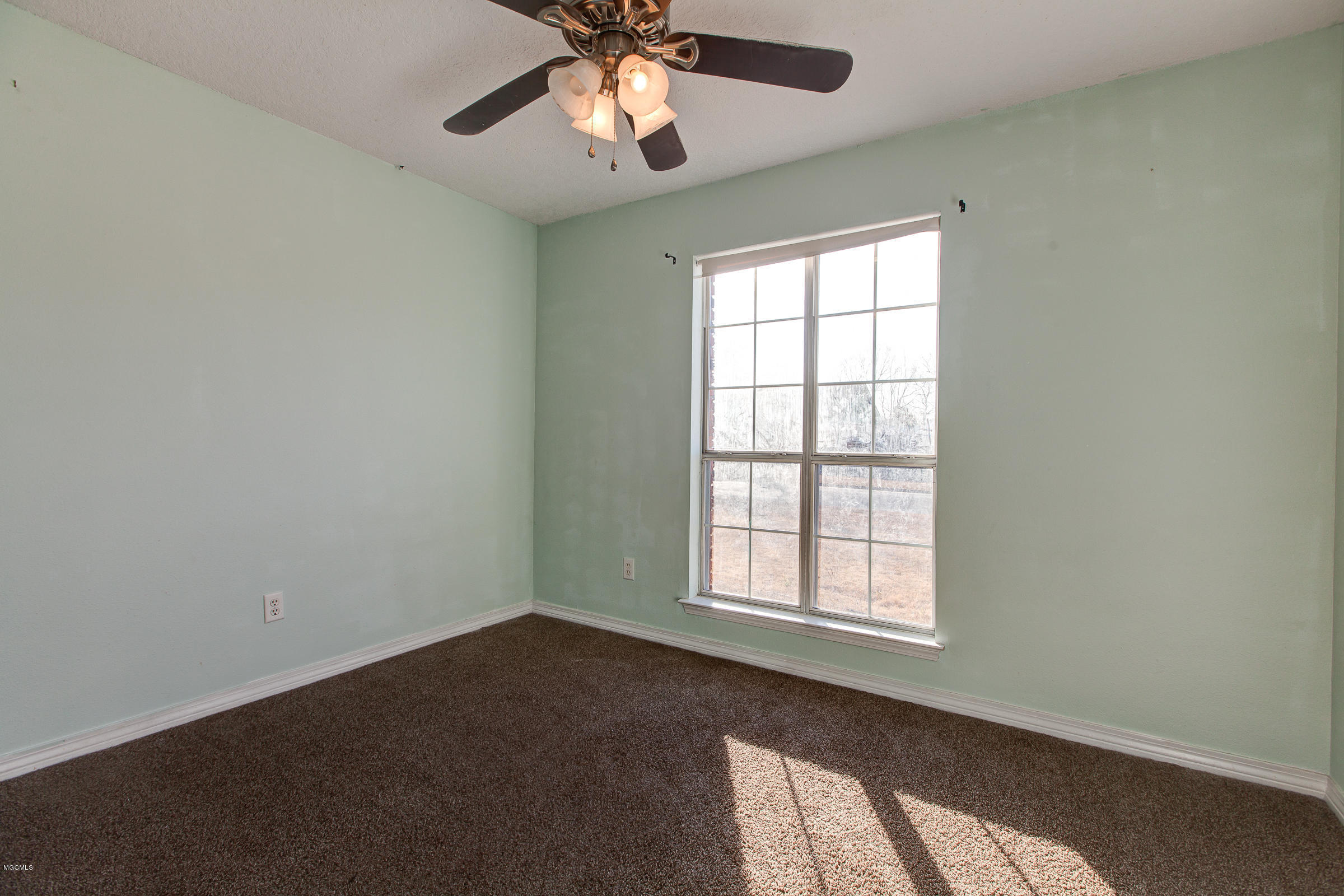 7812 Ridgecrest Circle Biloxi, MS 39532 - Photo 20 of 25 7218Ridgecrest-22