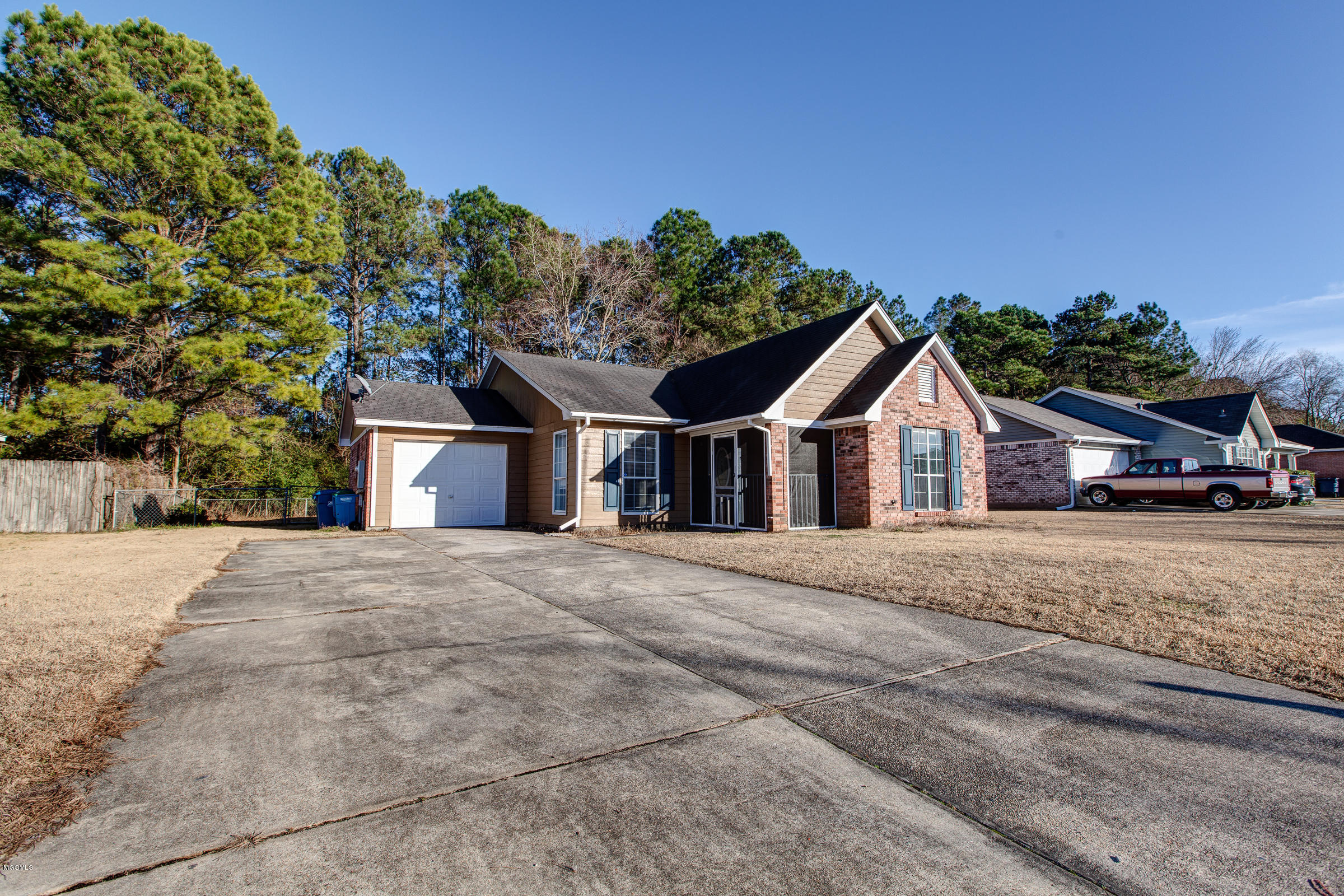 7812 Ridgecrest Circle Biloxi, MS 39532 - Photo 24 of 25 7218Ridgecrest-26