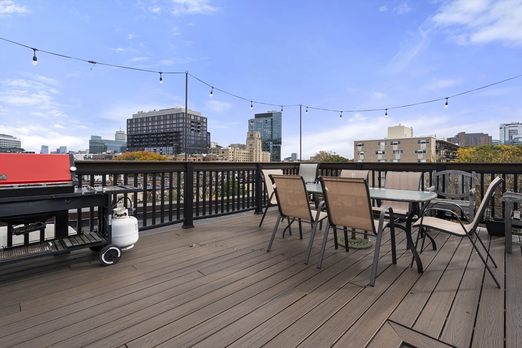 1011 Beacon Street, Unit 4 Brookline, MA 02446 - Photo 20 of 24