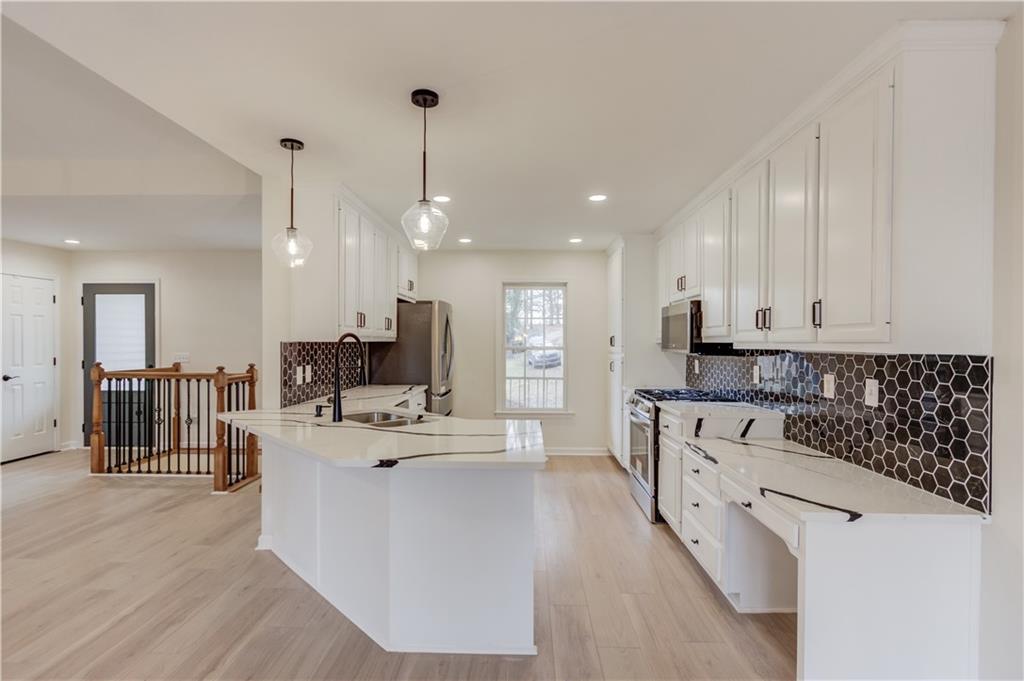 4900 Flat Creek Road Oakwood, GA 30566 - Photo 11 of 32