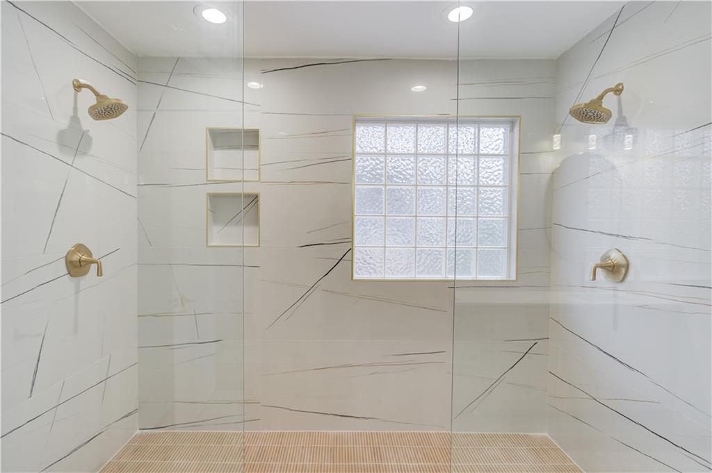 4900 Flat Creek Road Oakwood, GA 30566 - Photo 17 of 32