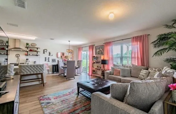 $2,650 | 3812 Broadlands Lane, Orlando, FL 32824