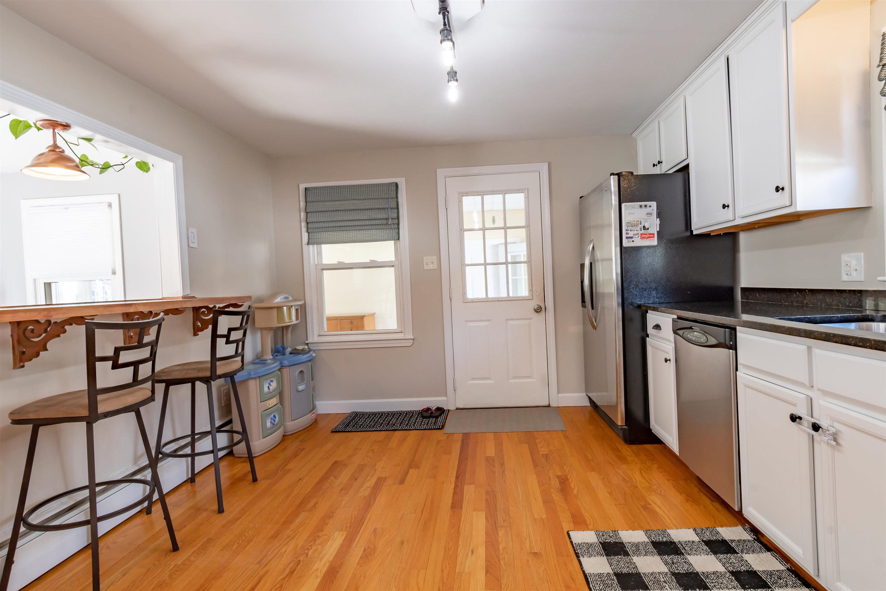 40 Wethersfield Road Nashua, NH 03062 - Photo 14 of 34
