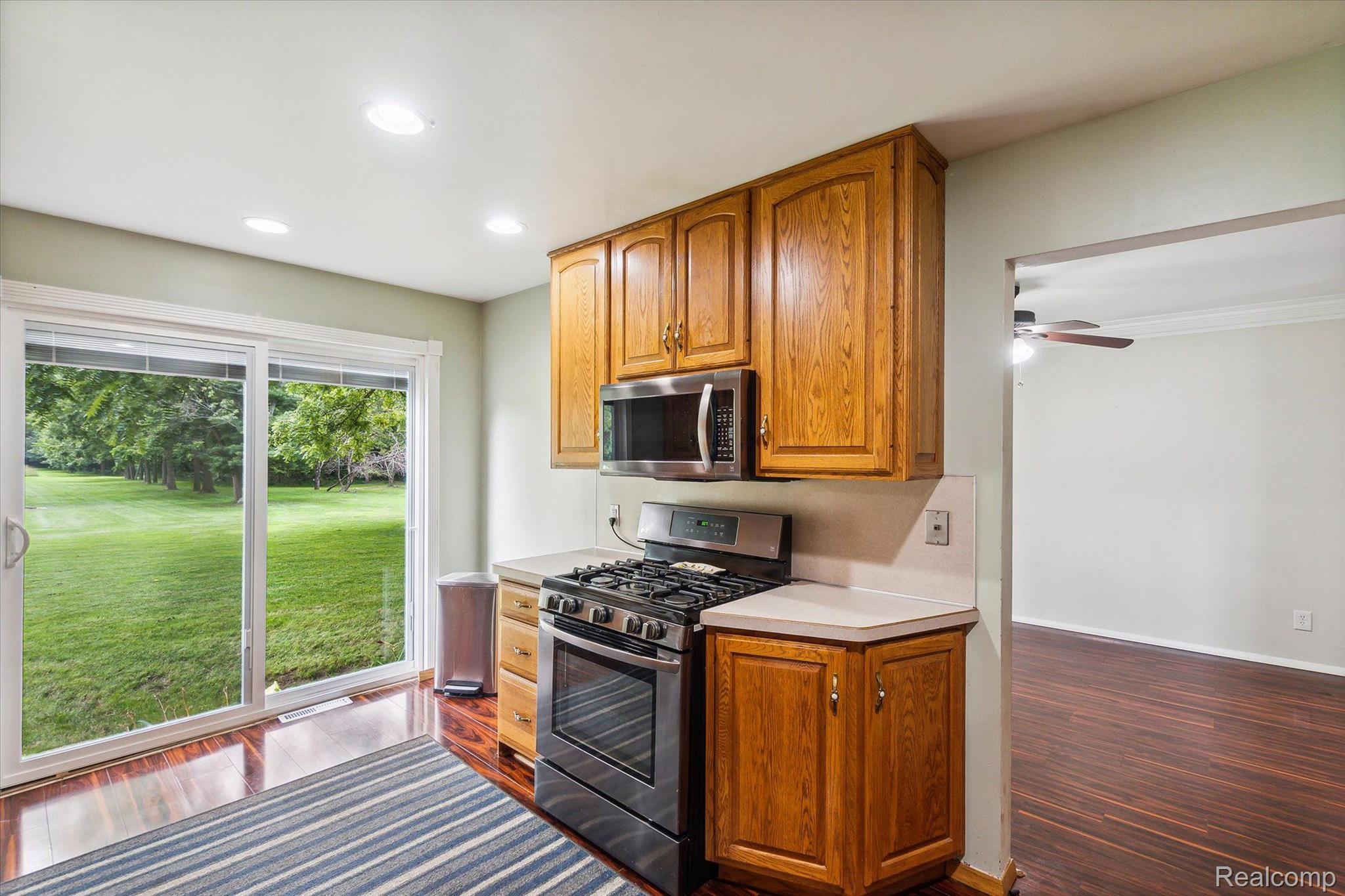 6147 North Genesee Road Flint, MI 48506 - Photo 10 of 52 Gallery Image 10