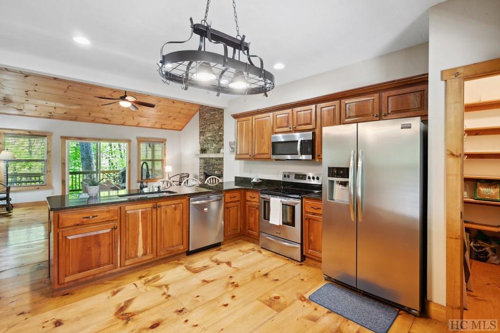 277 Deer Run Road Sapphire, NC 28774 - Photo 9 of 43 Gallery Image 9