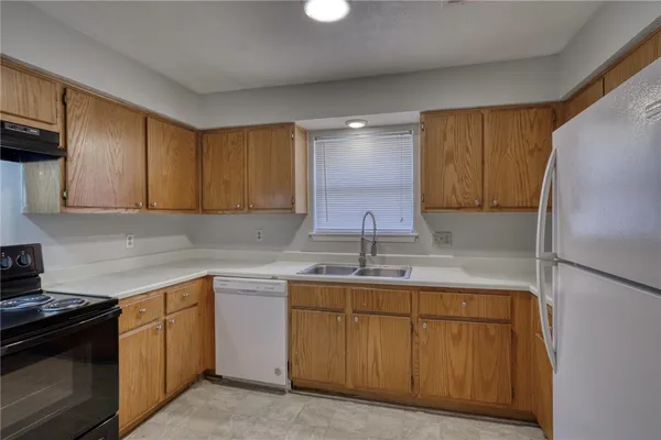 $1,075 | 902 Spring Loop, Unit B, College Station, TX 77840