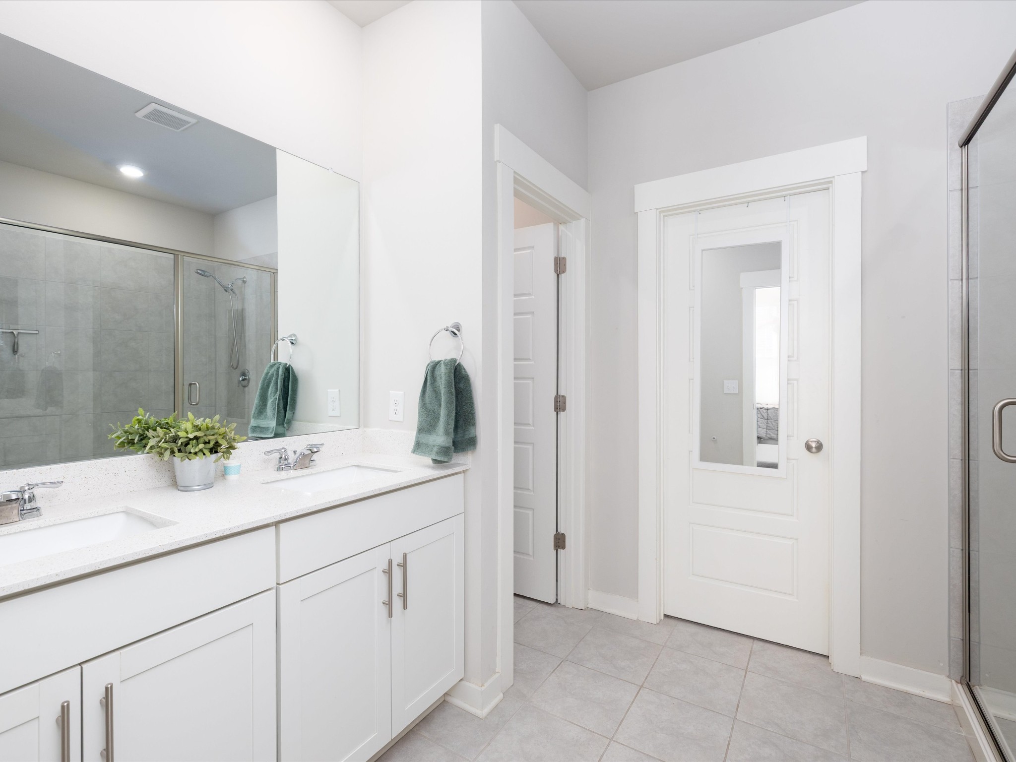145 Southwind Run Spring Hill, TN 37174 - Photo 25 of 62 a bathroom with a sink and a mirror
