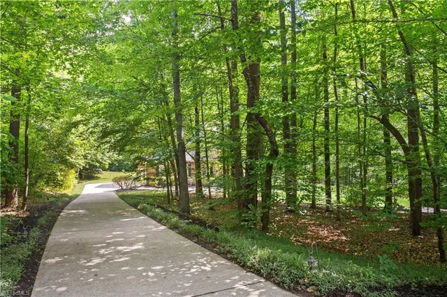 $585,000 | 6303 Reata Court, Summerfield, NC 27358