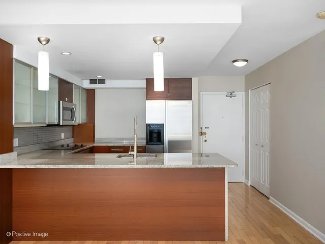 $250,000 | 30 East Elm Street, Unit 14E, Chicago, IL 60611