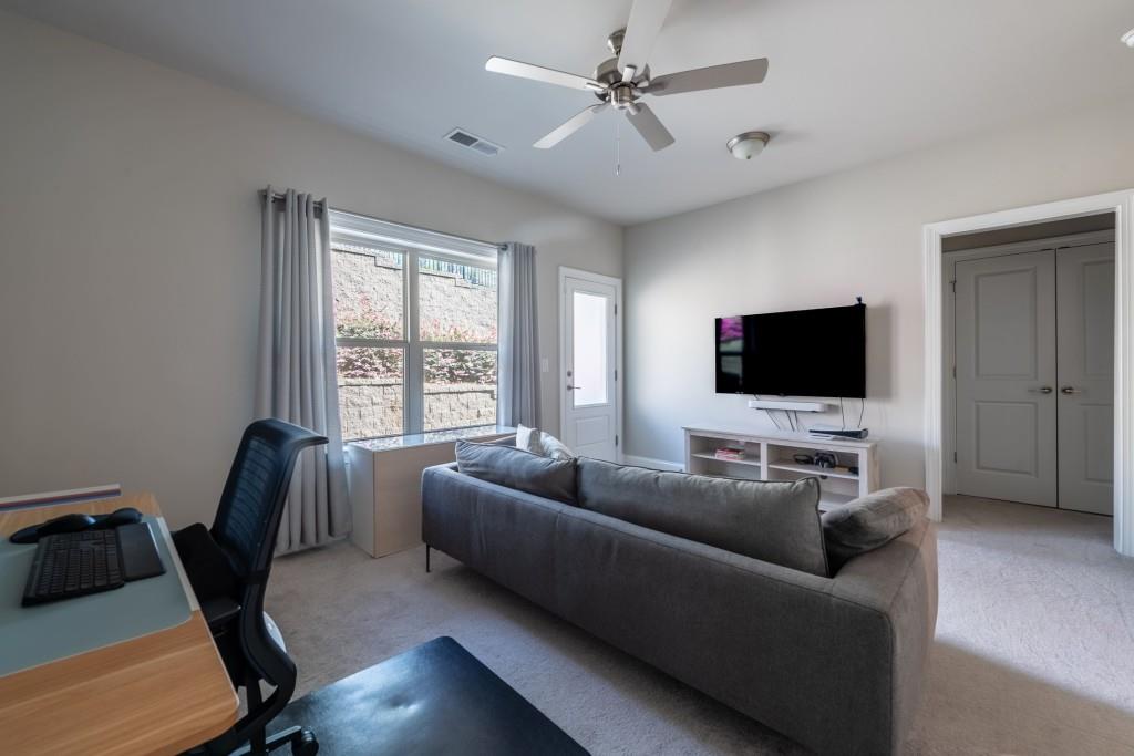 4062 Townsend Lane Atlanta, GA 30346 - Photo 35 of 52