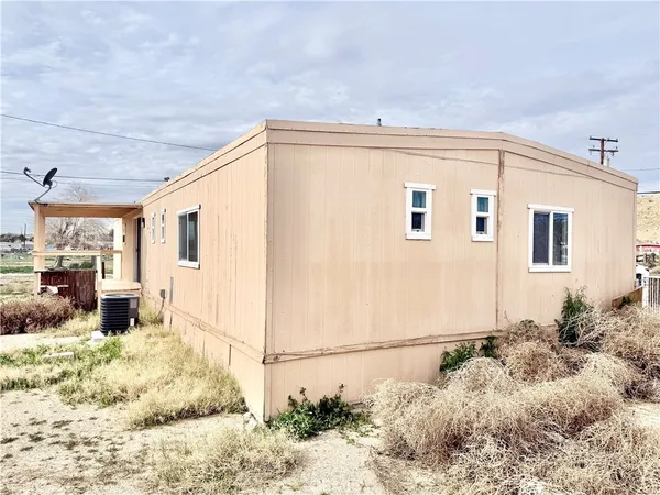 a view of a house with a outdoor space