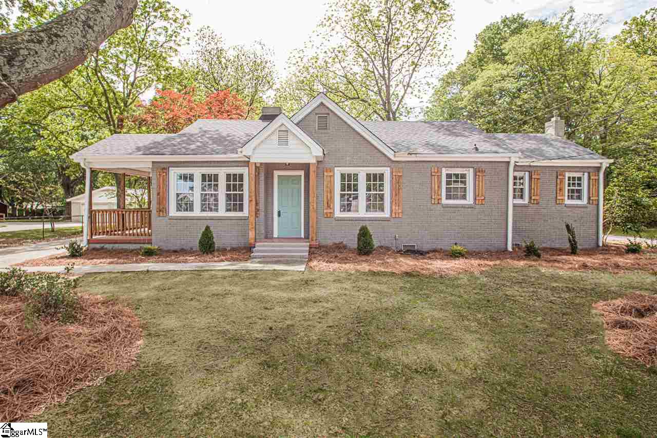 617 North Maple Street Simpsonville, SC 29681 - Photo 1 of 26 Gallery Image 1