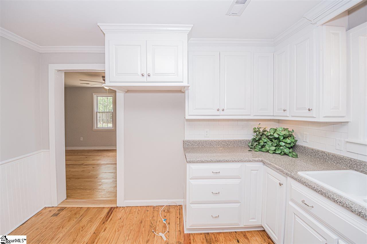 617 North Maple Street Simpsonville, SC 29681 - Photo 13 of 26 Gallery Image 13