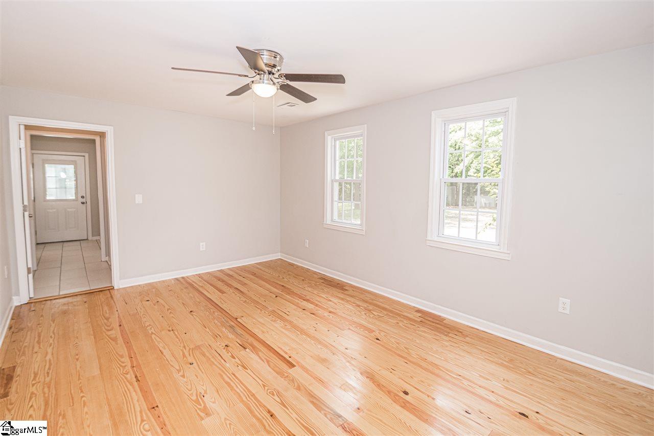 617 North Maple Street Simpsonville, SC 29681 - Photo 14 of 26 Gallery Image 14