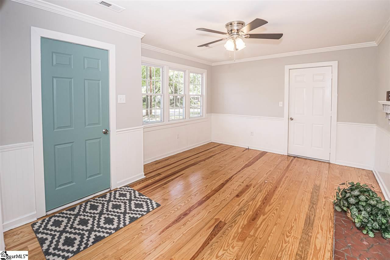 617 North Maple Street Simpsonville, SC 29681 - Photo 3 of 26 Gallery Image 3