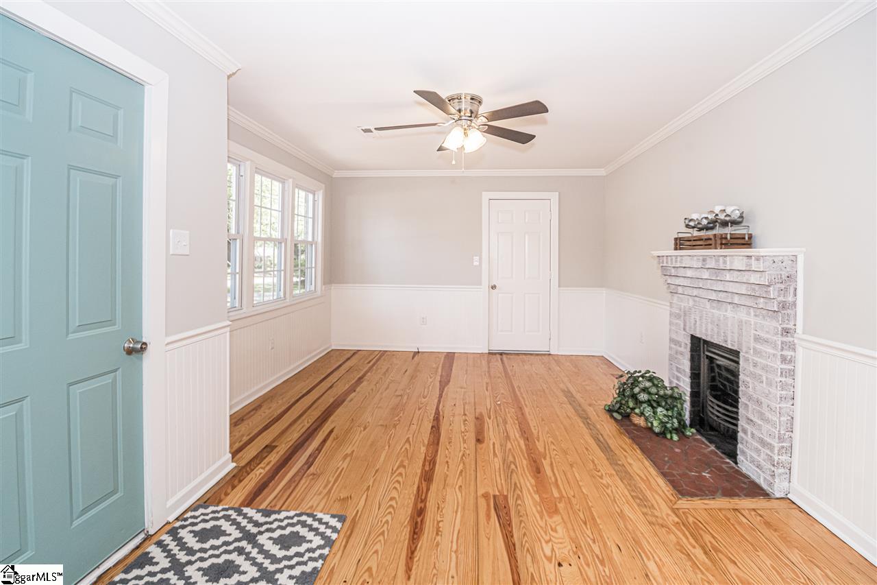 617 North Maple Street Simpsonville, SC 29681 - Photo 4 of 26 Gallery Image 4