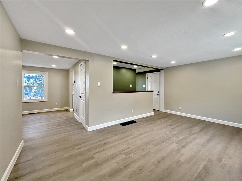 3655 Middle Cheshire Road Canandaigua Town, NY 14424 - Photo 6 of 31