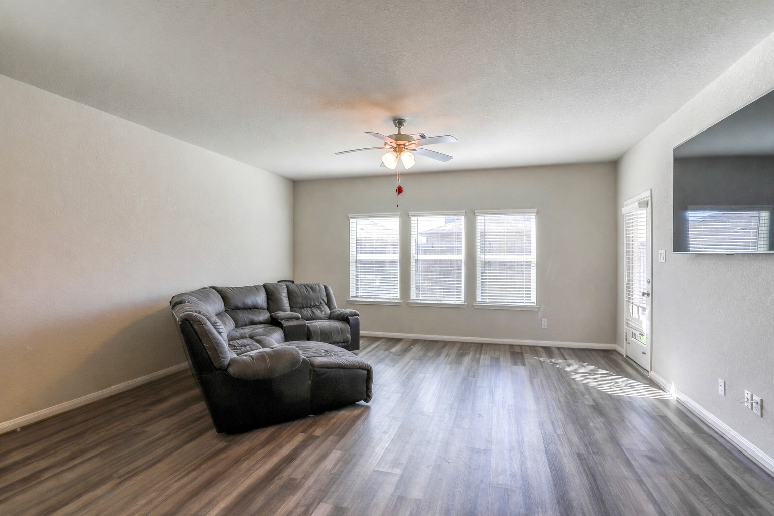 830 Modesto Drive Rosharon, TX 77583 - Photo 7 of 13