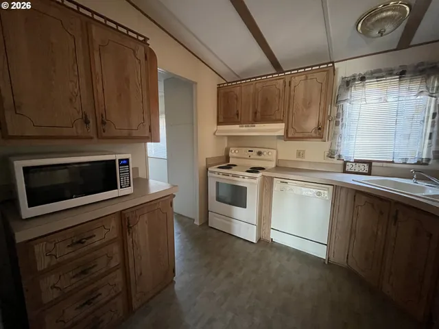 $130,000 | 100 River Bend Road, Unit 23, Reedsport, OR 97467