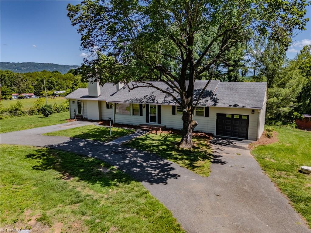 2119 Old Pipers Gap Road Cana, VA 24317 - Photo 3 of 45