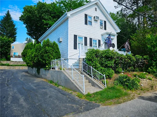 $575,000 | 55 Lexington Avenue, North Providence, RI 02904