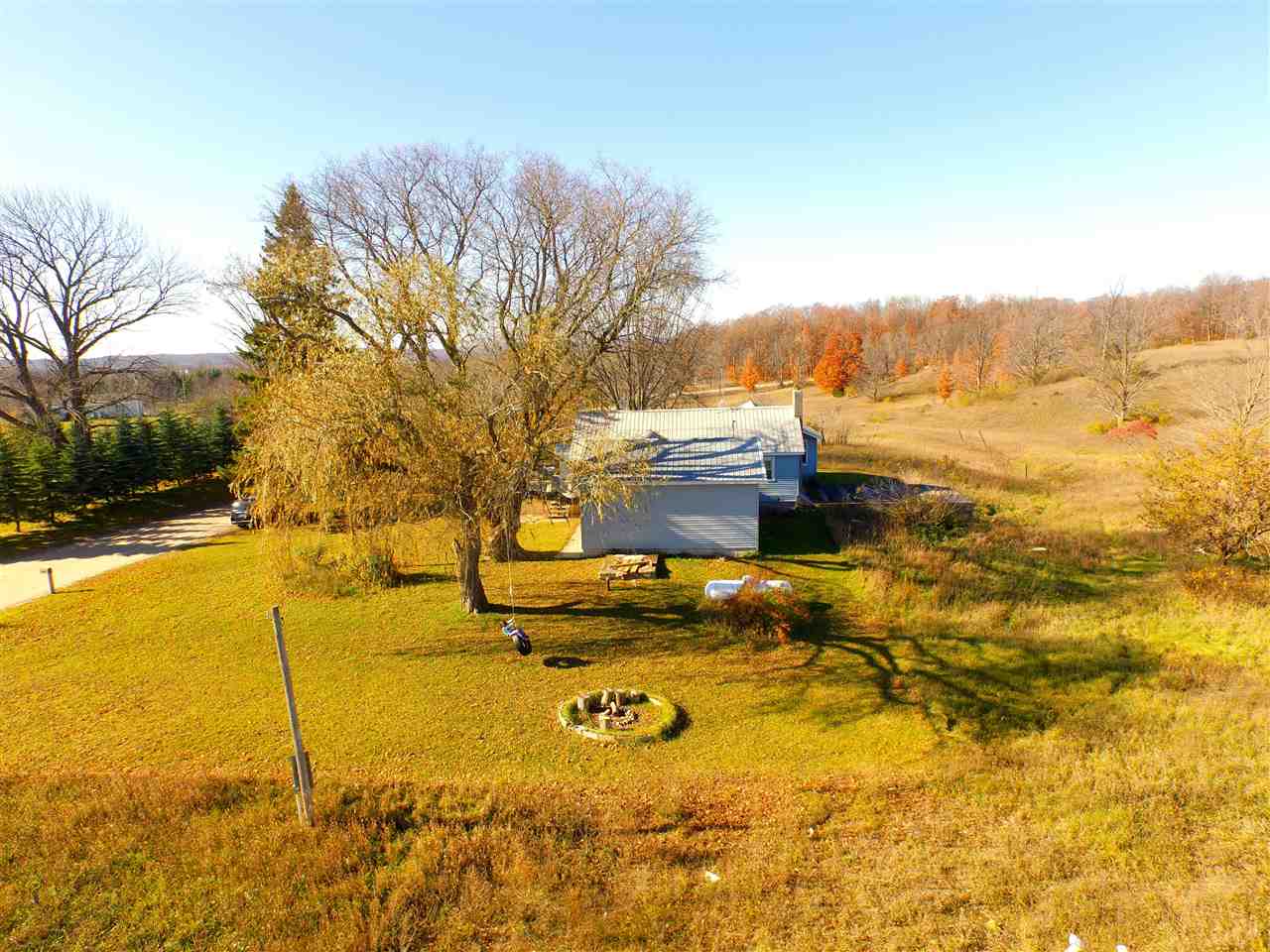 11664 Fewins Road Honor, MI 49640 - Photo 7 of 22 1808860-6.JPG