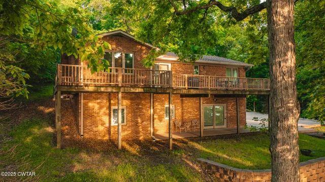 $1,075,000 | 300 Swan Bay Drive, Buchanan, TN 38222