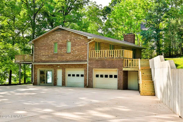 $1,075,000 | 300 Swan Bay Drive, Buchanan, TN 38222