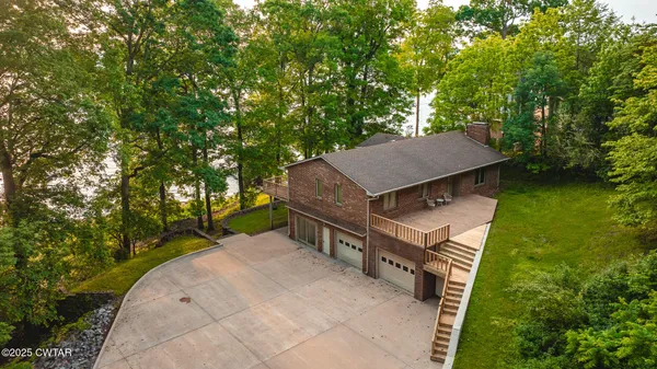 $1,075,000 | 300 Swan Bay Drive, Buchanan, TN 38222