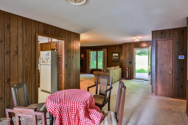 $1,075,000 | 300 Swan Bay Drive, Buchanan, TN 38222