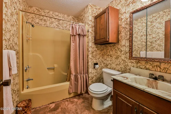 $1,075,000 | 300 Swan Bay Drive, Buchanan, TN 38222