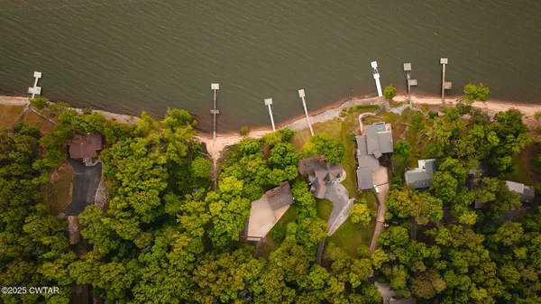 $1,075,000 | 300 Swan Bay Drive, Buchanan, TN 38222