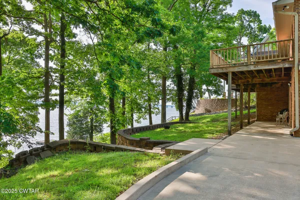 $1,075,000 | 300 Swan Bay Drive, Buchanan, TN 38222