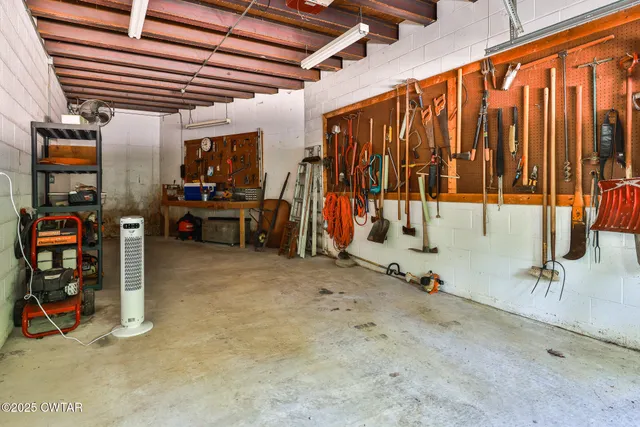 $1,075,000 | 300 Swan Bay Drive, Buchanan, TN 38222