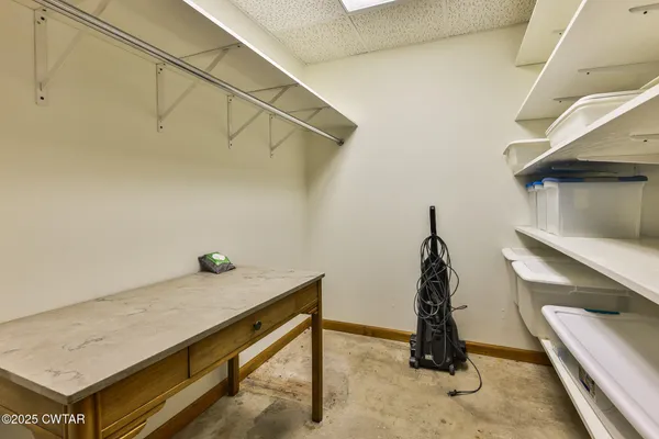 $1,075,000 | 300 Swan Bay Drive, Buchanan, TN 38222