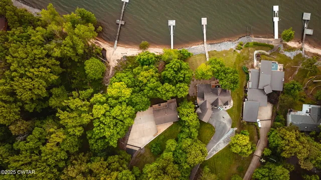 $1,075,000 | 300 Swan Bay Drive, Buchanan, TN 38222