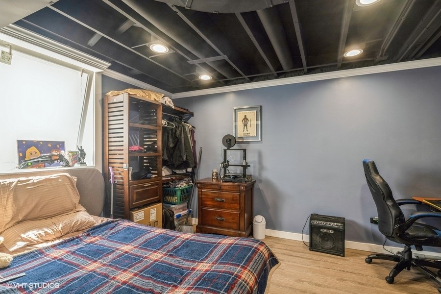 210 Brookhill Road Libertyville, IL 60048 - Photo 12 of 38