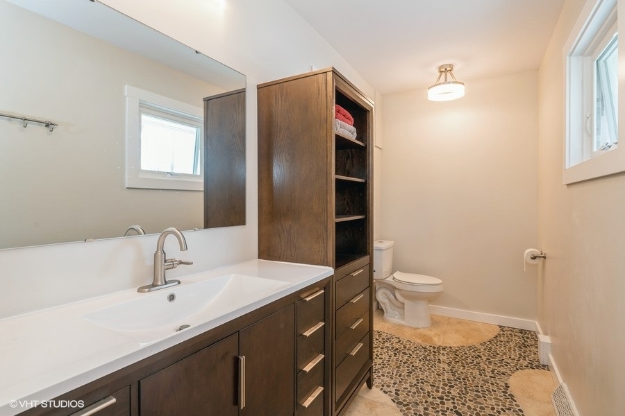 210 Brookhill Road Libertyville, IL 60048 - Photo 17 of 38