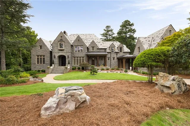 $3,875,000 | 929 Middle Fork Trail, Suwanee, GA 30024