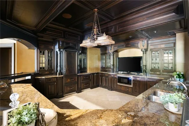 $3,875,000 | 929 Middle Fork Trail, Suwanee, GA 30024