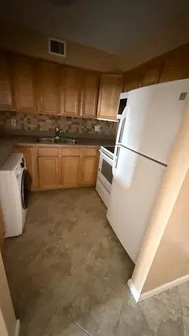 $1,850 | 475 Southeast 8th Street, Unit 115, Deerfield Beach, FL 33441