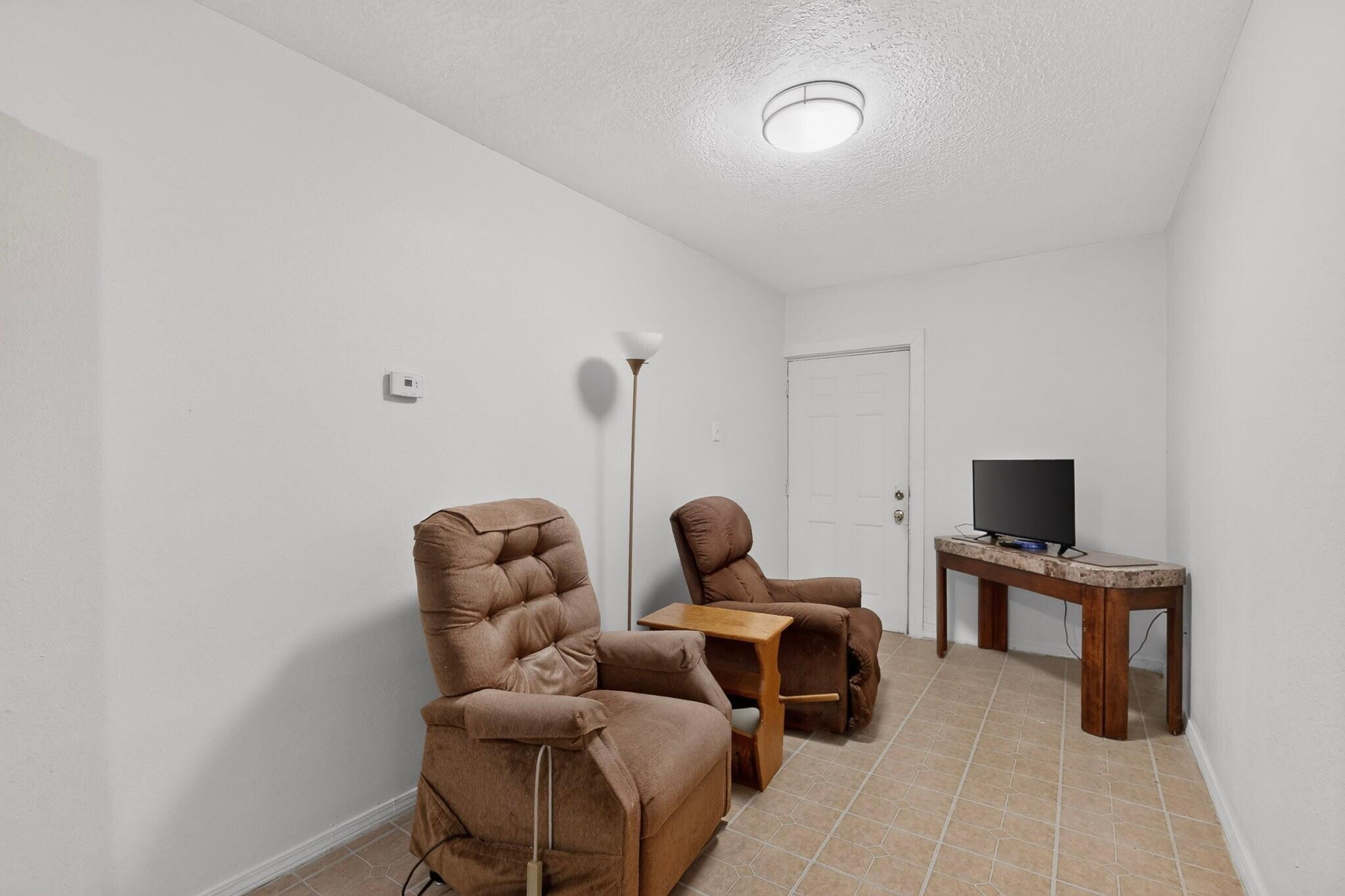 2215 Hooper Road Southwest Albuquerque, NM 87105 - Photo 37 of 67 Gallery Image 37