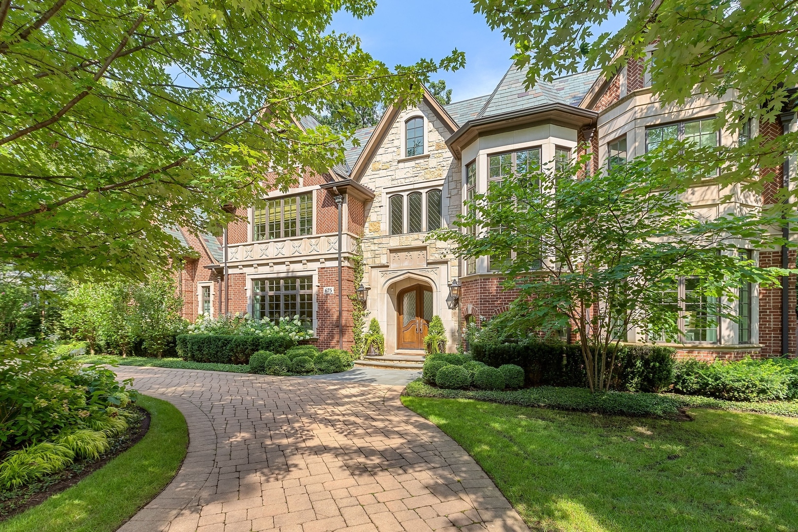 675 Blackthorn Road Winnetka, IL 60093 - Photo 1 of 89 Gallery Image 1