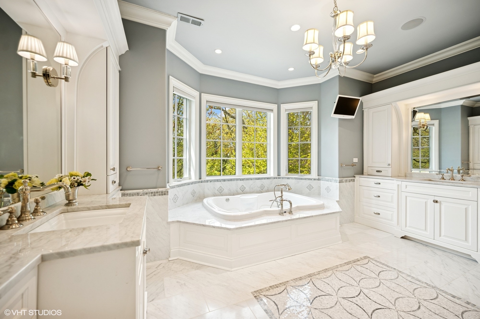 675 Blackthorn Road Winnetka, IL 60093 - Photo 46 of 89 Gallery Image 46