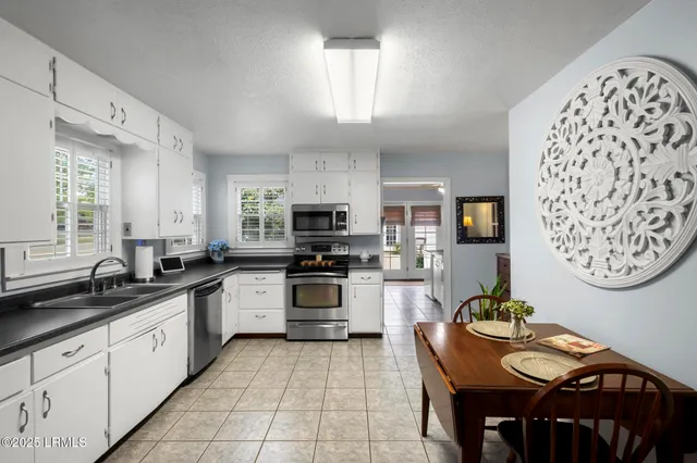 $634,000 | 831 State Rd S-3-40, Fairfax, SC 29827