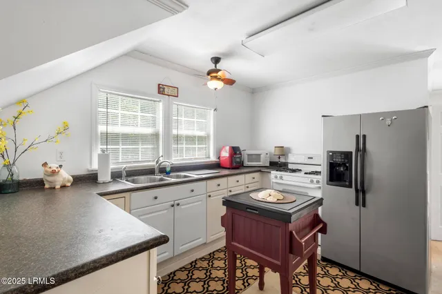 $634,000 | 831 State Rd S-3-40, Fairfax, SC 29827