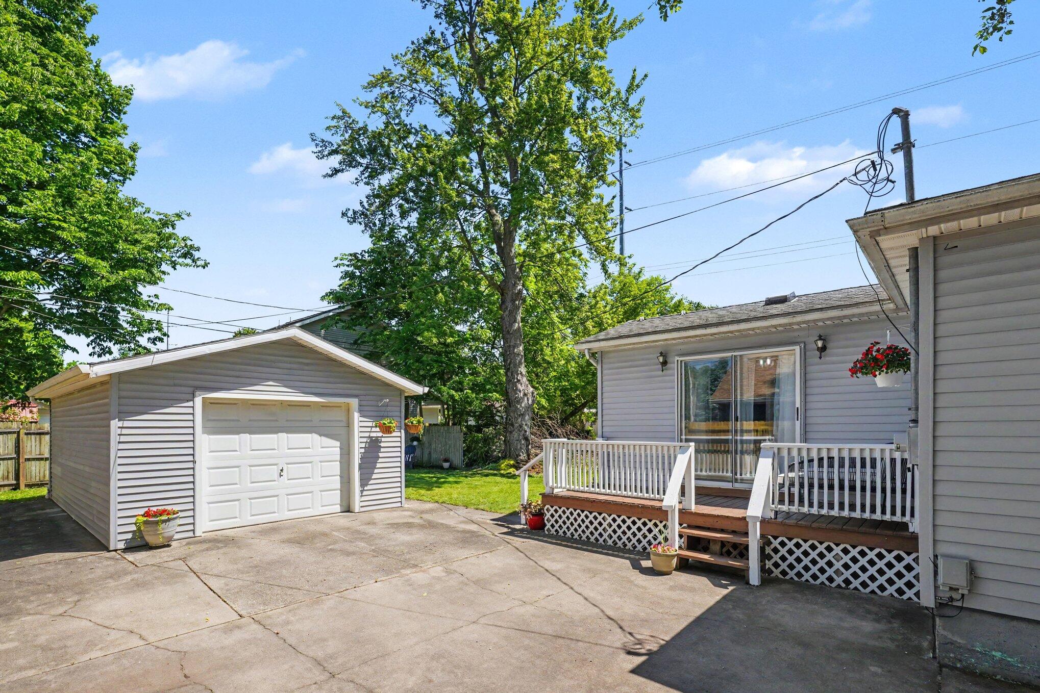 722 South Grant Avenue Three Rivers, MI 49093 - Photo 20 of 26 019_file_5836