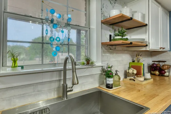 $600,000 | 510 Rudeloff Road, Seguin, TX 78155