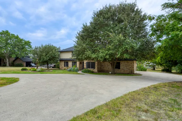 $600,000 | 510 Rudeloff Road, Seguin, TX 78155