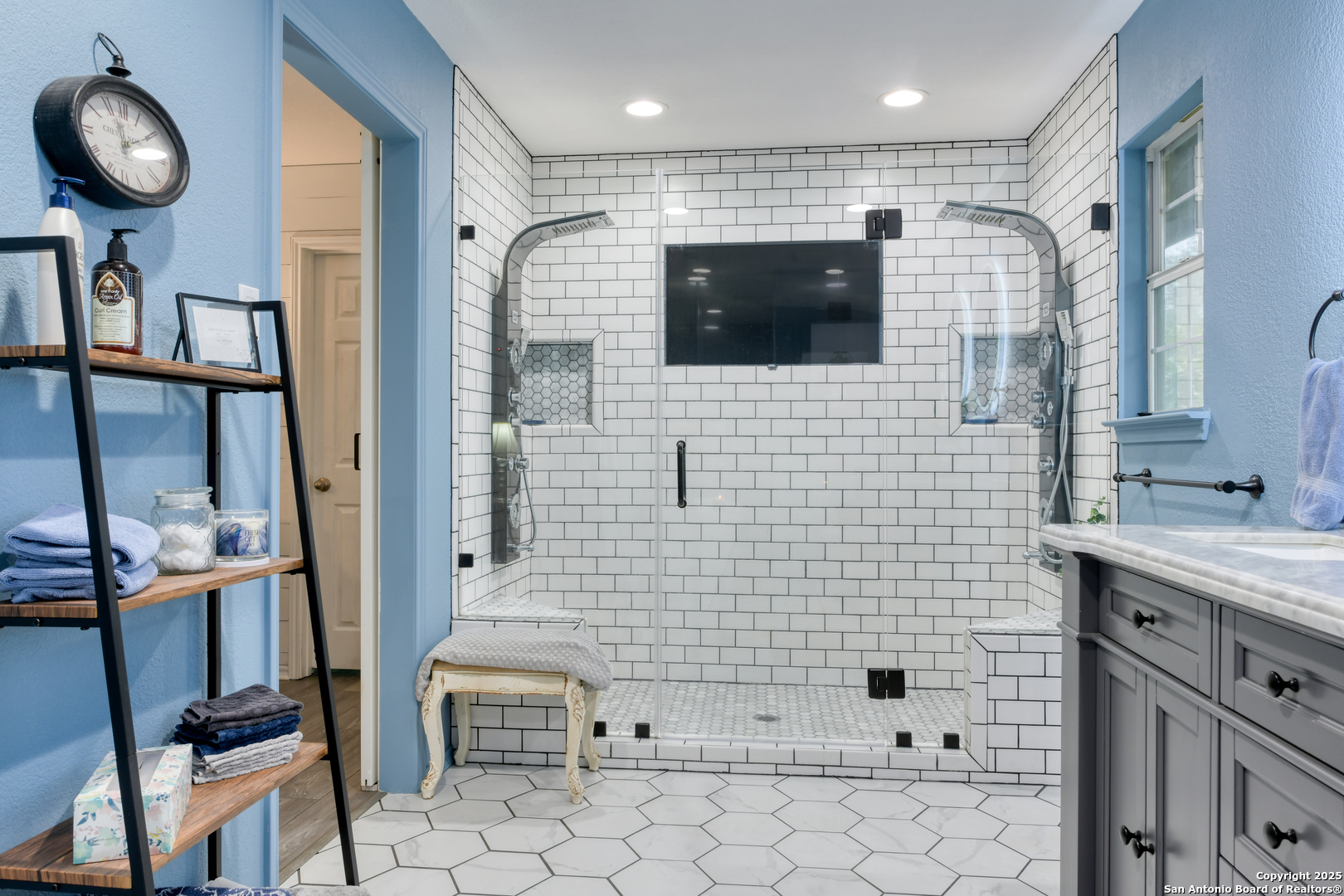 510 Rudeloff Road Seguin, TX 78155 - Photo 37 of 54 a bathroom with a sink a toilet and mirror